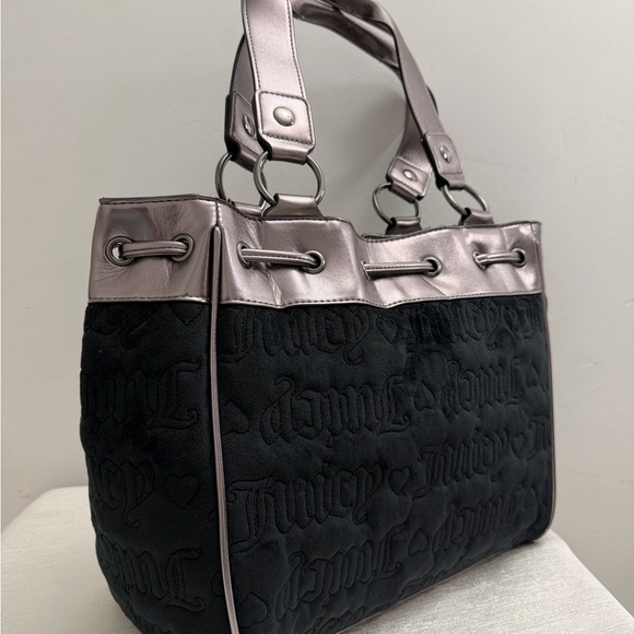 Juicy Couture DayDreamer Vintage Dreams Tote Bag Black Liquorice/ Gunmetal NWT - Picture 12 of 13